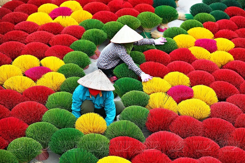 Quang Phu Cau Incense Village : A Colorful Place to Visit in Hanoi